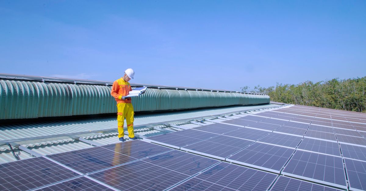 Checklist đánh giá điện mặt trời áp mái trước khi quyết định lắp đặt và chọn cấu hình phù hợp